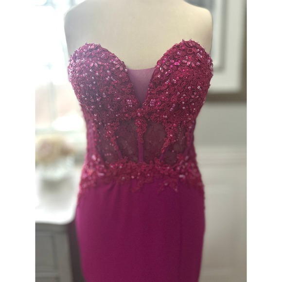 Faviana Glamour Gown Magenta Beaded Lace Corset Black Tie Prom Dress Size 6 - Picture 6 of 10